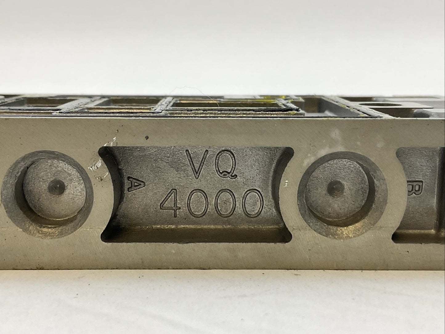 SMC MANIFOLD VALVE VQ 4000 (LOT OF 3)