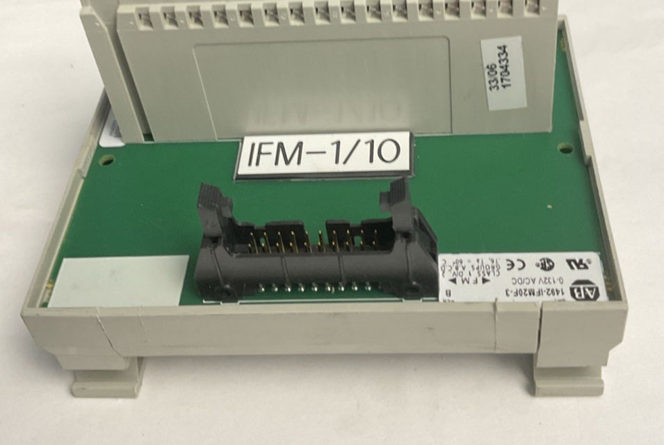 ALLEN BRADLEY 1492-IFM20F-3 INTERFACE MODULE SER.B 132VAC/DC