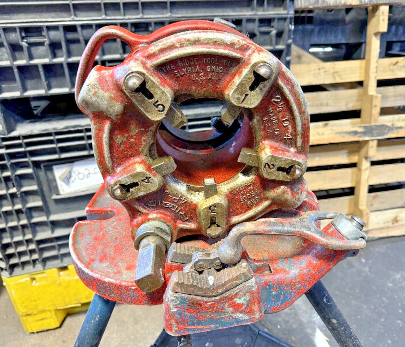 RIDGID - 700-12 - POWER DRIVE PIPE THREADER W/ STAND/BUCKET/DIE HEADS +SEE BELOW