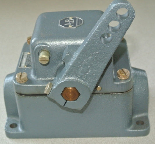 ALLEN-BRADLEY 801-DMC142, Ser. A - LIMIT SWITCH - NEW SURPLUS