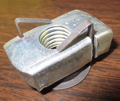 COOPER B-LINE TN225ZN(1/2) TWIRL NUT 1/2-13 STEEL ZINC-PLATED NEW SURPLUS LOT/34