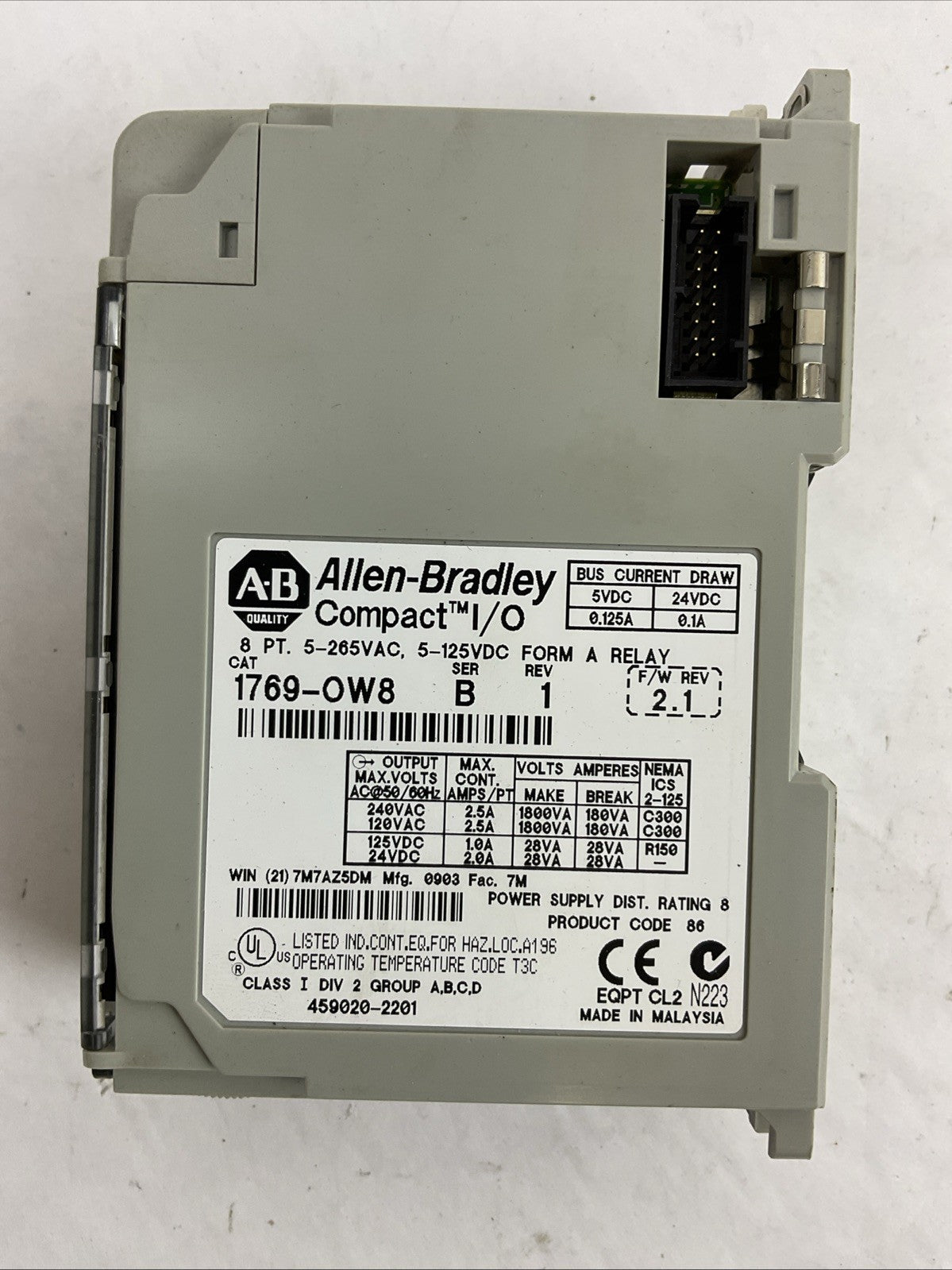ALLEN BRADLEY 1769-OW8 SER B REV 1 F/W REV 2.1 8PT 5-265VAC 5-125VDC FORM A RELA