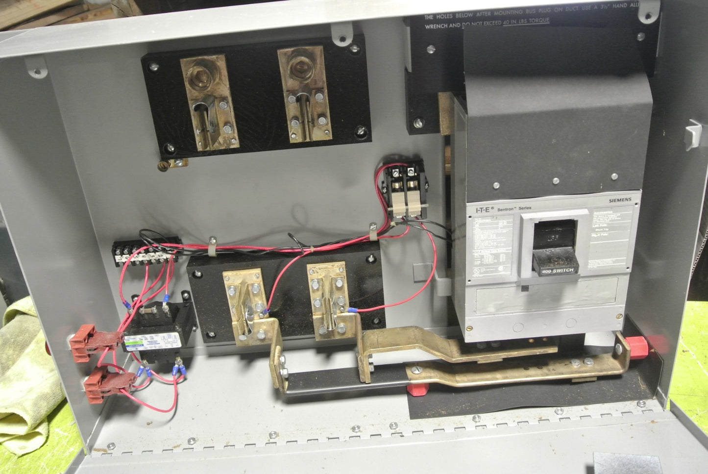 SIEMENS BDFW400 WELDER BUS PLUG w/ JXD63S400A BREAKER 600V, 400A, 3-PHASE, 3WIRE