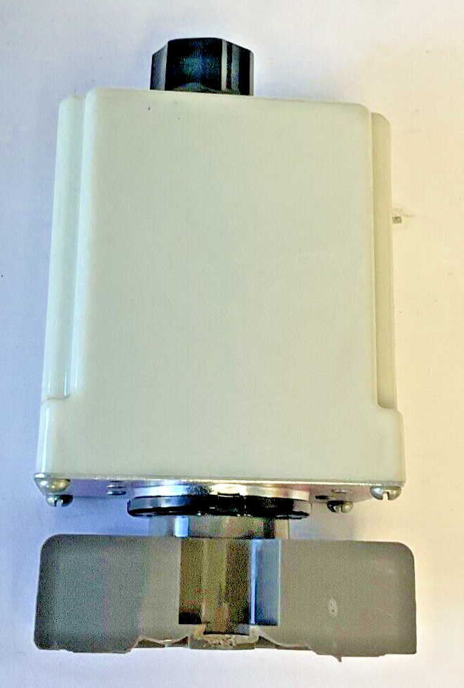 AMF CHD-38-30003 TIME DELAY RELAY 120VAC 10A 1.0-1.80SEC 24VDC W/ BASE 27E122