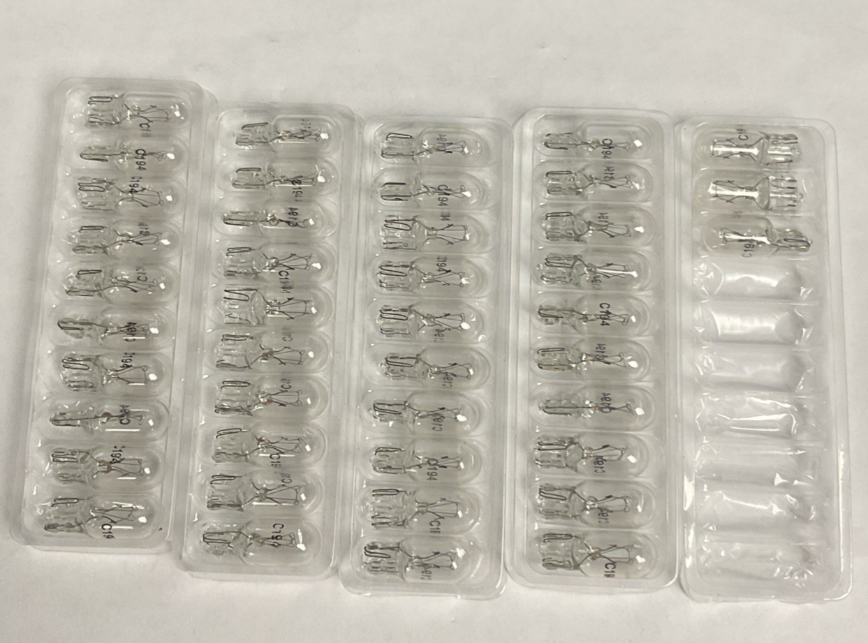 CEC 194 MINI BULBS CLEAR BULB  **43 BULBS IN LOT**