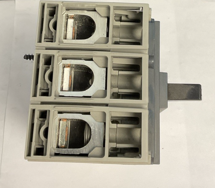 MERLIN GERIN NSF250 N CIRCUIT BREAKER NFNL36200 200A 480V
