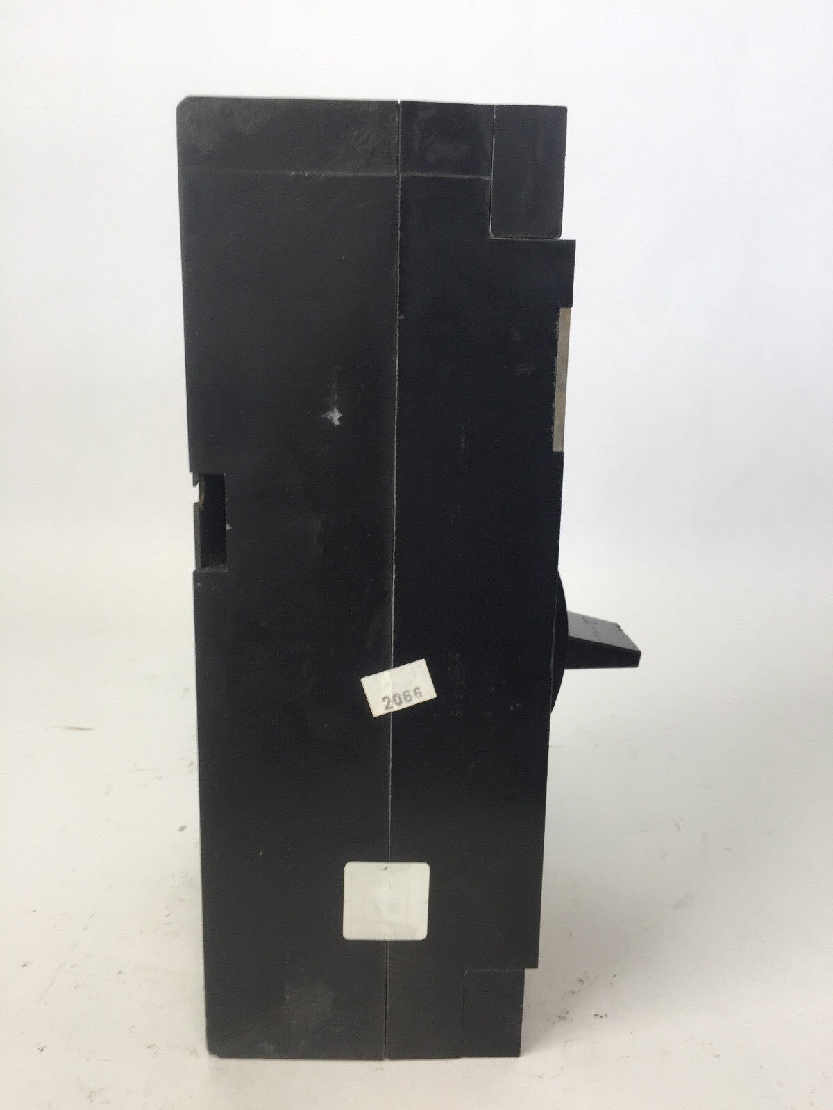 SQUARE D LHF36000MV MOLDED CASE SWITCH 400AMP 600VAC 250VDC 3 POLE