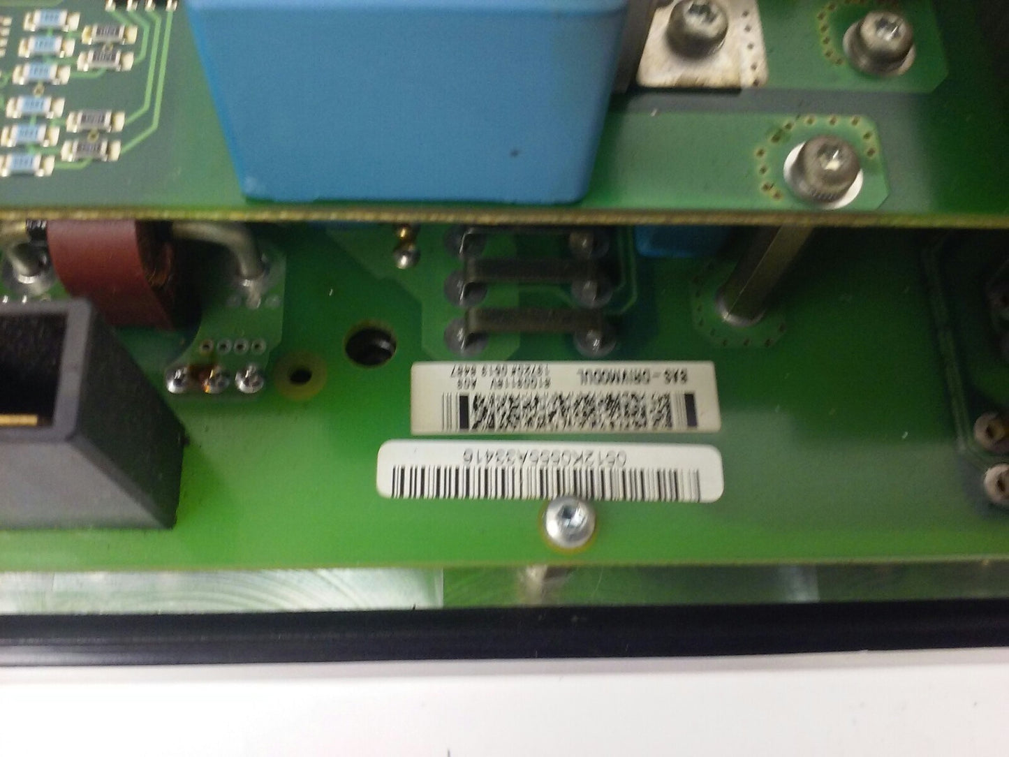 ABB INMOTION 3HAB8101-18/09A SERVO DRIVE DSQC546A, COVER W/ SCREWS ARE BROKE