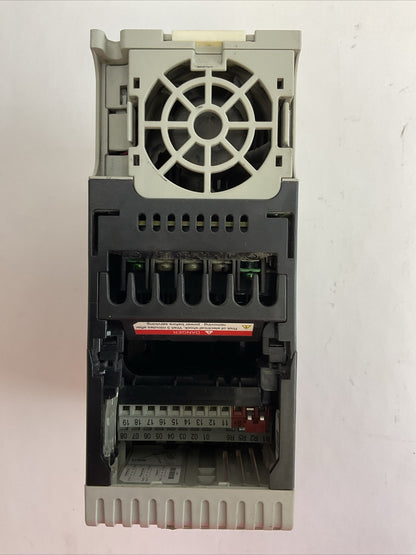 ALLEN BRADLEY 25B-D2P3N114 AC DRIVE FRN 1.003 OUTPUT 0-460VAC SER A