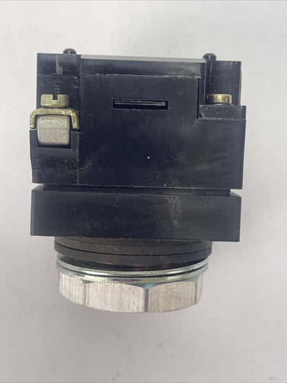 SYLVANIA CLARK BUL. 100T PLT2R PILOT LIGHT 240V 50/60HZ #755 LAMP