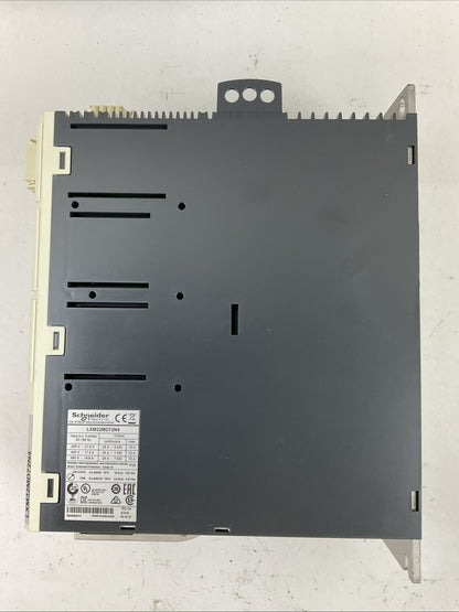 SCHNEIDER ELECTRIC LXM32MD72N4 AC SERVO DRIVE INPUT 3PH 208/400/480V OUTPUT 7kW