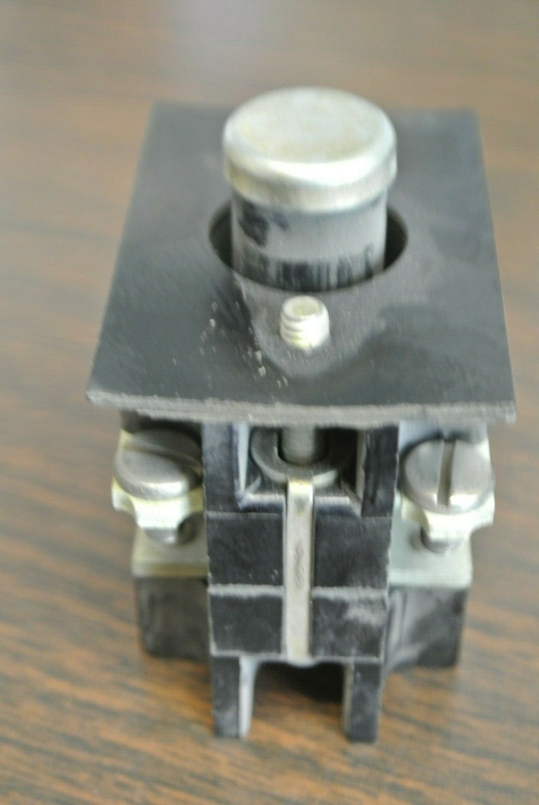 ALLEN-BRADLEY X-163348 CONTACT ASSEMBLY / NEW SURPLUS