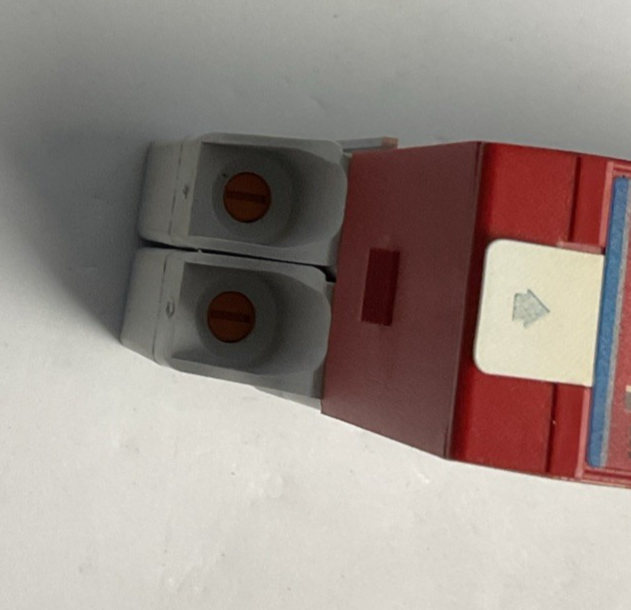 ALLEN BRADLEY 1734-IB8S SAFETY SINK INPUT MODULE SER.B 24VDC W/1734-TOPS SER.A