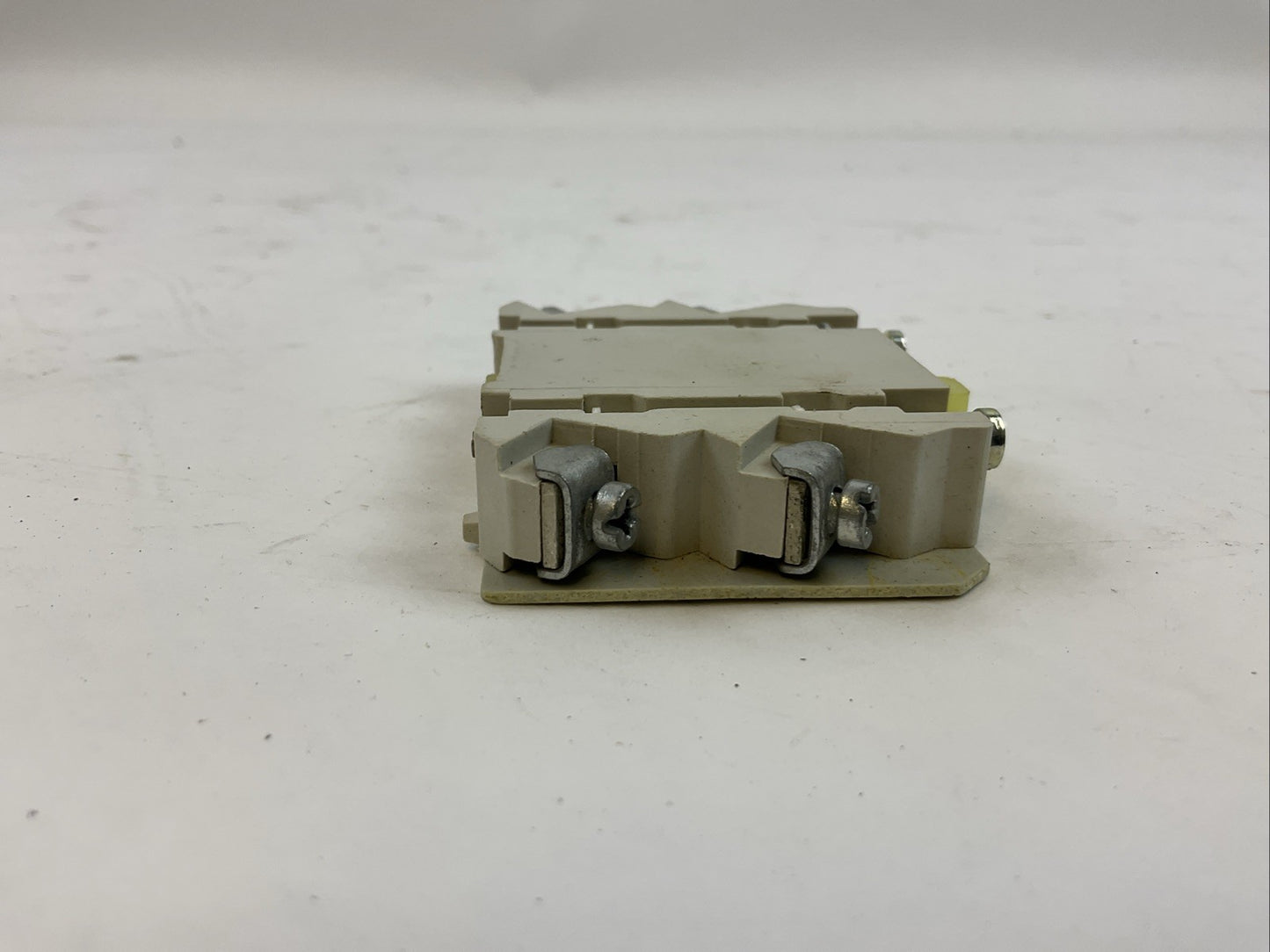 CUTLER HAMMER C320KGS22 SER A2 FREEDOM SERIES AUXILIARY CONTACTS 1 N.O-1 N.C.