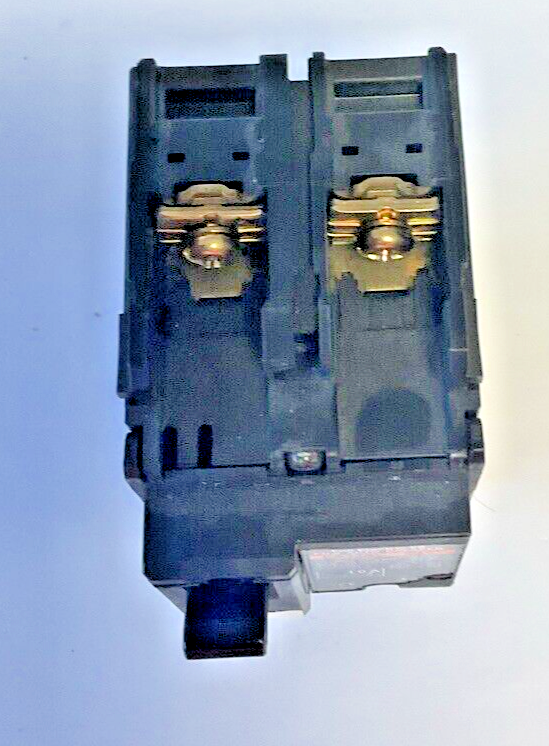 FUJI ELECTRIC EA32AC CIRCUIT BREAKER 10A 240V 5KA