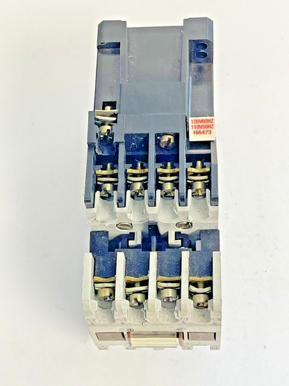 ALLEN BRADLEY - 700-F400A1 SER. C RELAY W/ 120V/60HZ COIL & 195-FA40 SER. A CONT