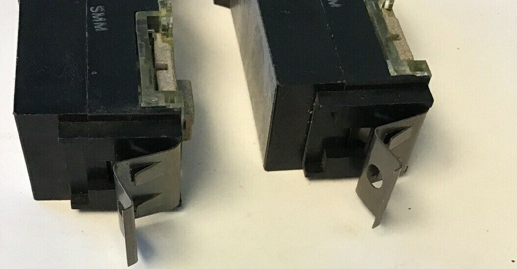 Allen Bradley 595-AA SER.B Auxiliary Contact Size 0-5***LOTOF2***