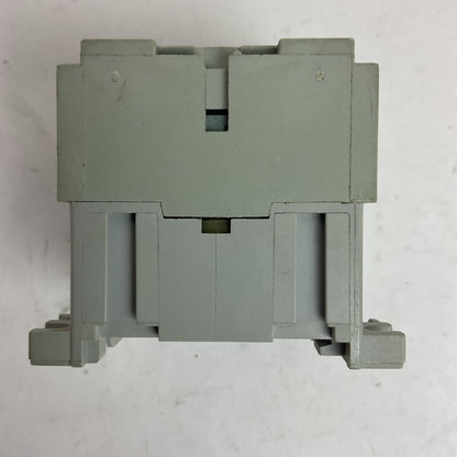 ALLEN BRADLEY 100-MO9N*3 SER A 600VAC 12A 3PH 5HP CONTACTOR 230-240V 60HZ COIL