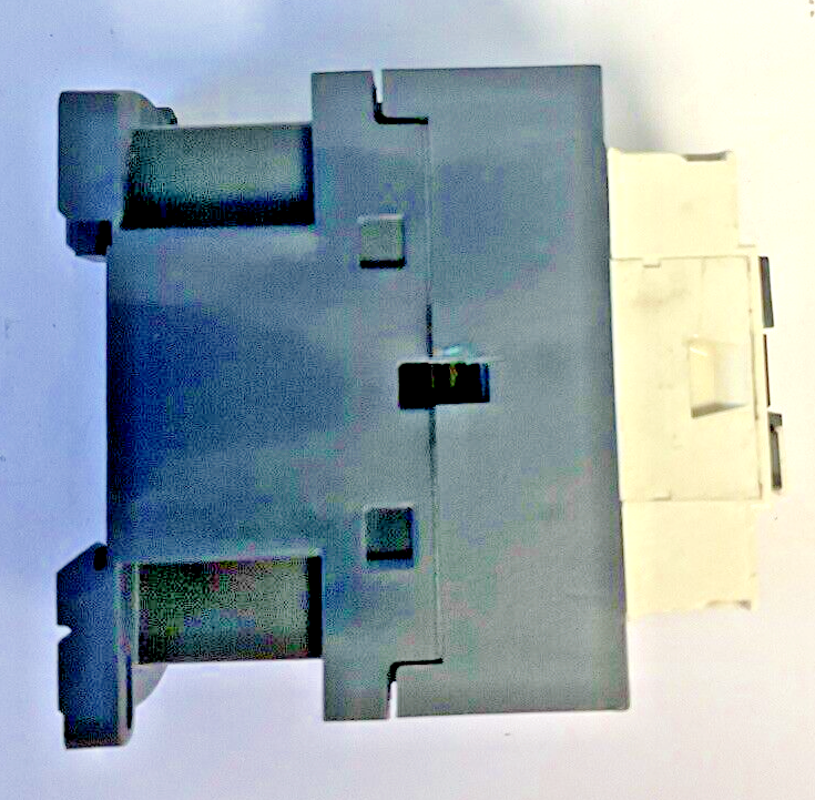 SCHNEIDER ELECTRIC LC1 D09 CONTACTOR 25A 690V 50/60HZ