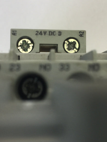 ALLEN BRADLEY 700-CF400D* CONTACTOR  600VAC 25A COIL 24VDC 100-F