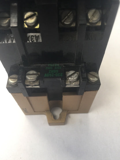 ALLEN BRADLEY 700-PL400A2 SER C AC RELAY W/ 700-PLLA2 700-P400A2 PA254 PL254