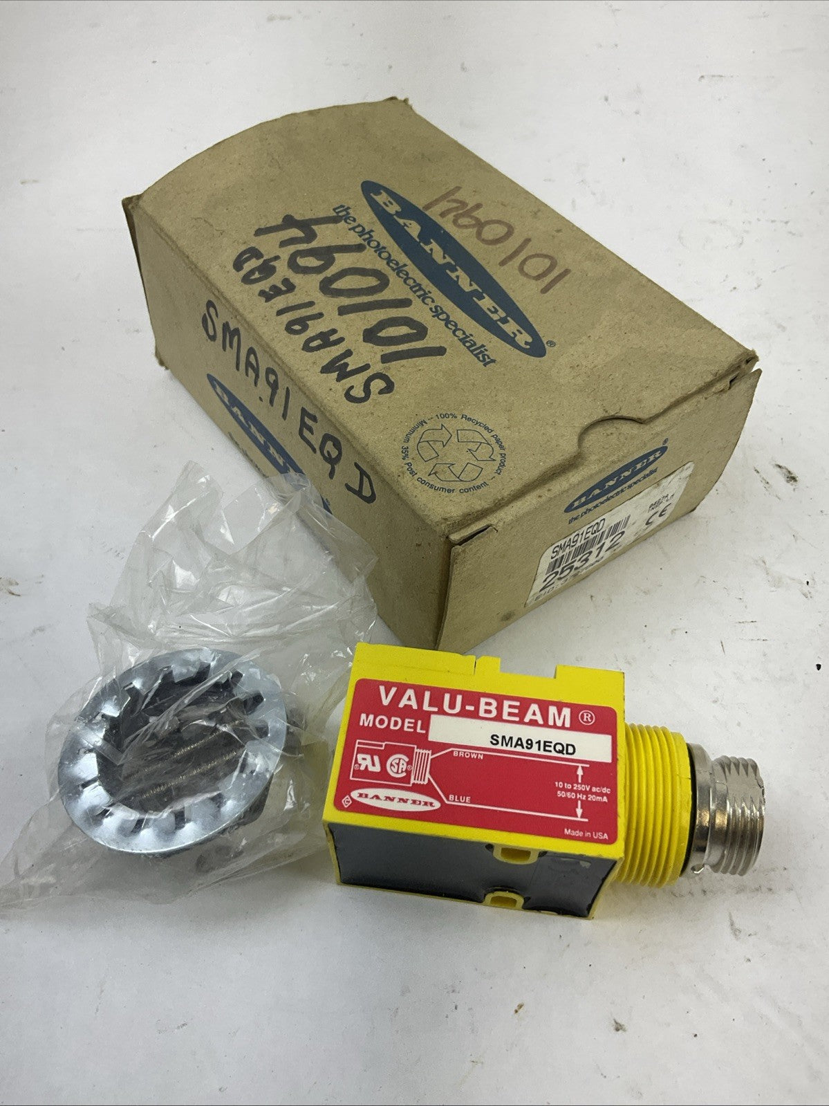 BANNER SMA91EQD 10-250VAC PHOTOELECTRIC SENSOR