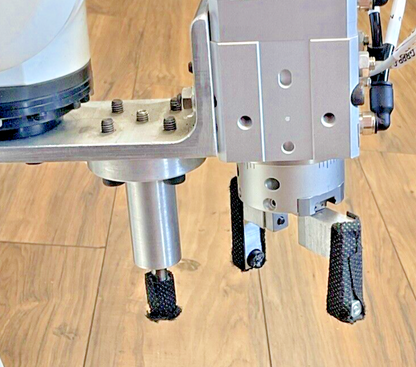 DENSO WAVE VP-6242M CONTROLLER RC7M-VPG5 3.352M/VCAA-BN ROBOT ARM 71PSI