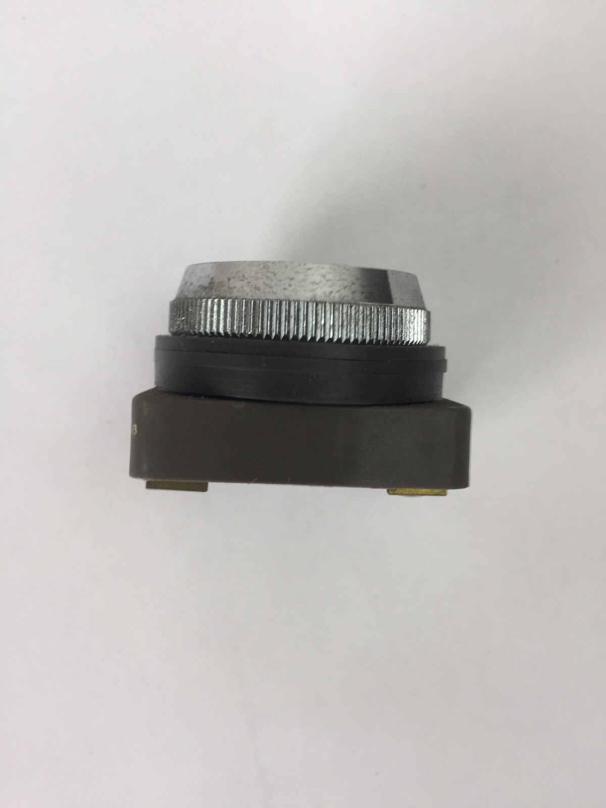 GOULD H33PR2 PILOT LIGHT BASE 120V 50/60HZ (LOT OF 5)