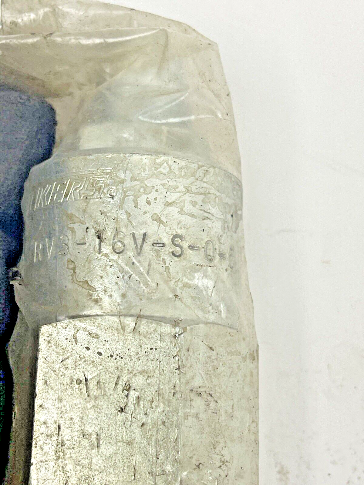 VICKERS - RV8-16V-S-O-50/50 - SCREW IN CARTRIDGE VALVE - EATON VICKERS