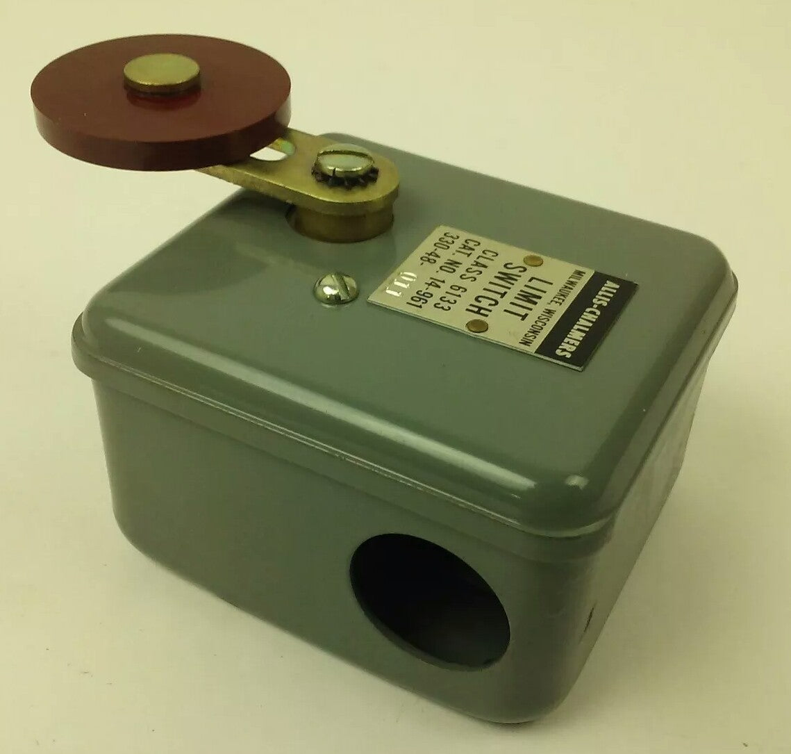 ALLIS CHALMERS  CLASS 6133 14-961-330-48-011 LIMIT SWITCH, NEW SURPLUS, 14961330