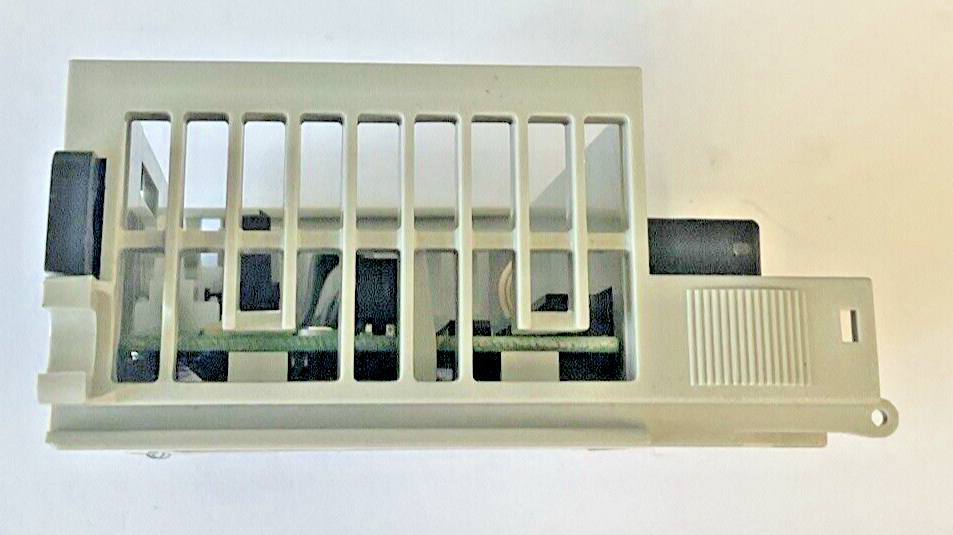 ALLEN BRADLEY 1769-OB16 OUTPUT MODULE SER.B REV.1 FWREV 2.1 ***NO DOOR***