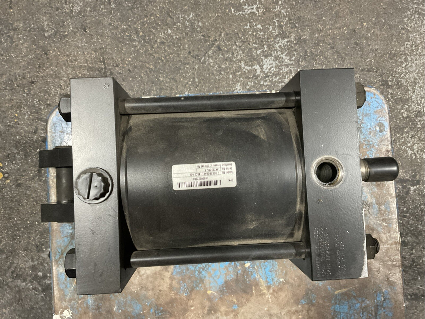PARKER PNEUMATIC AIR CYLINDER 07.00CBB2ANLU14AC5.000 250PSI AIR