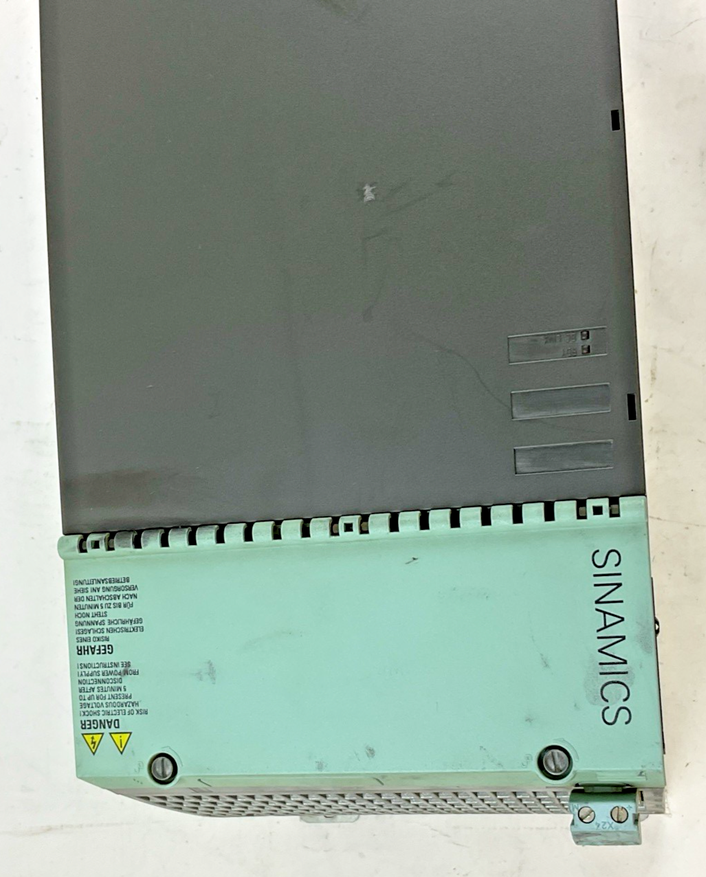 SIEMENS 1P 6SL3120-1TE28-5AA3 SINGLE MOTOR MODULE OUTPUT 3AC 400V 85A INPUT DC