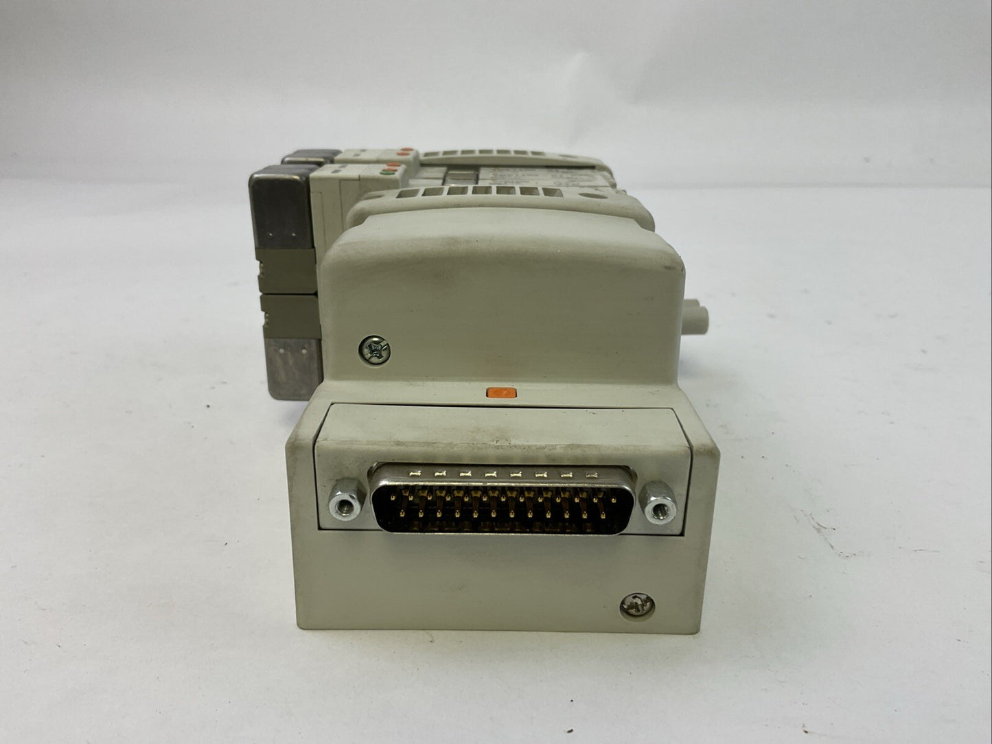 SMC VQC1400-51 (4) VQC VALVE 0.1-0.7 MPa VVQ1000-10A-1 (1) BLANKING PLATE