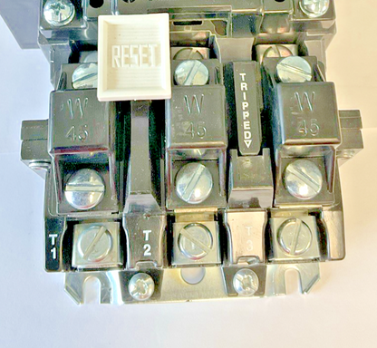 ALLEN BRADLEY 500F-BOD930 STARTER SER.C W/ DB762DL COIL, W45 HEATERS