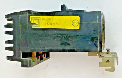 SQUARE D Q2B-32200 CIRCUIT BREAKER 200A 240VAC ***MISSING LUGS***
