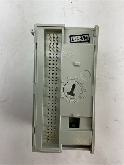 ALLEN BRADLEY 1794-OB16P SER A REV B01 F/W REV BLANK 24VDC SOURCE OUTPUT MODULE