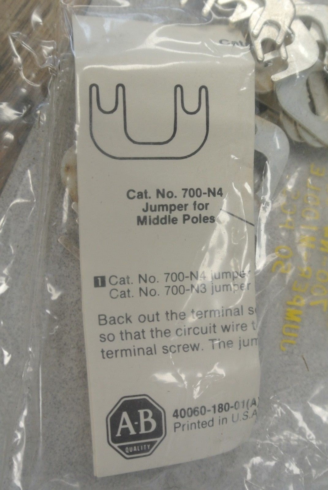 ALLEN-BRADLEY 700-N4 Series A / JUMPER, MIDDLE POLE / LOT of 17 - NEW SURPLUS