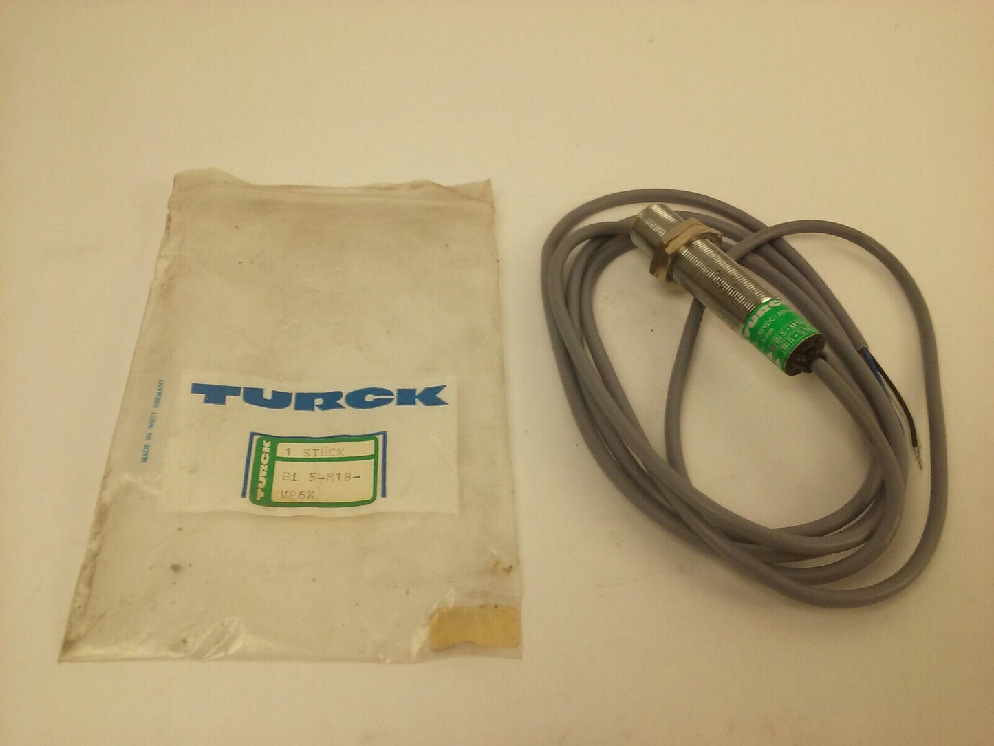 TURCK Bi5-M18-VP6X PROXIMITY SWITCH 10-30VDC 200mA 5mm