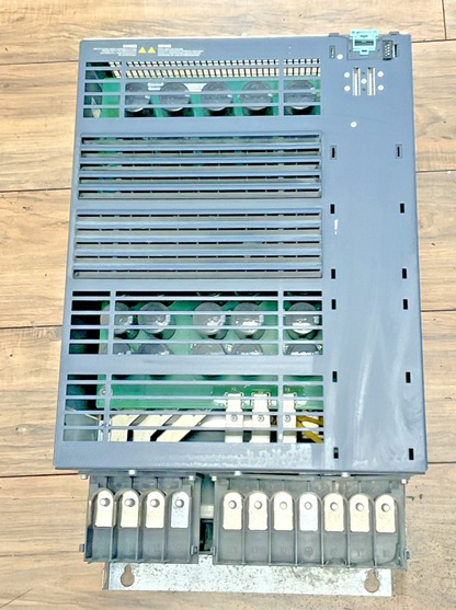 SIEMENS 6SL3210-1SE31-8UA0 FREQUENCY COVERTER/DRIVE VER.H POWER MODULE 340 480V