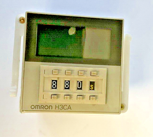 OMRON H3CA-8 TIMER 24VDC 3A 250VAC