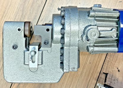ELECTRIC HYDRAULIC PUNCHER MHP-20 110V 50/60HZ 1150W 6.5, 9, 13, 17, 20.5 BITS