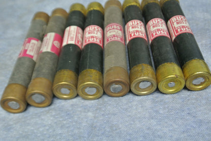 LOT of 8 / BUSS NOS2 CLASS H ONE-TIME FUSES / 2A / 600V / NEW SURPLUS