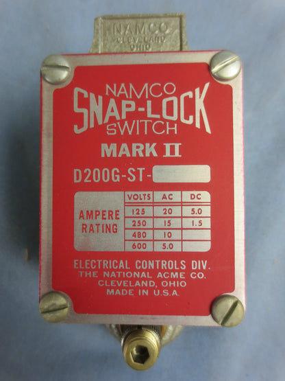 NAMCO D-200G-ST SNAP-LOCK MARK II LIMIT SWITCH - NEW SURPLUS in BOX