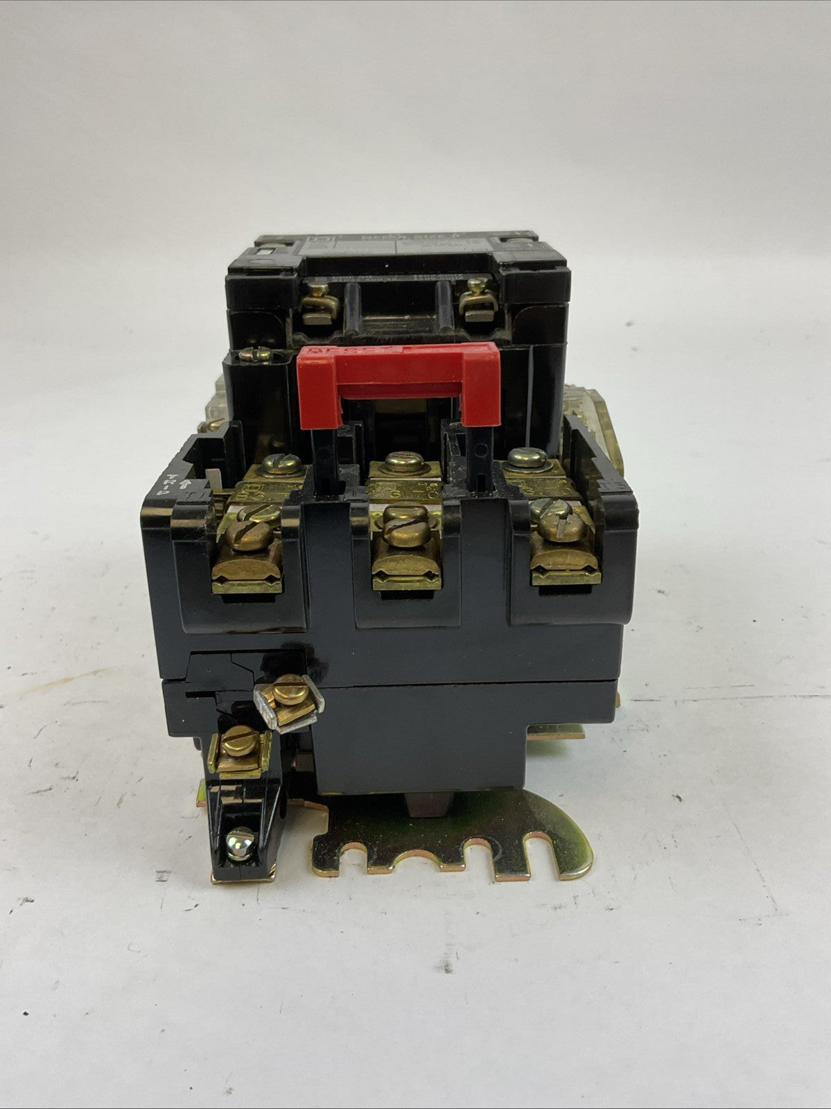 SQUARE D 8536SBG2 SIZE 0 STARTER 600VAC 5HP B3.70 HEATERS 31041-400-42 COIL 120V