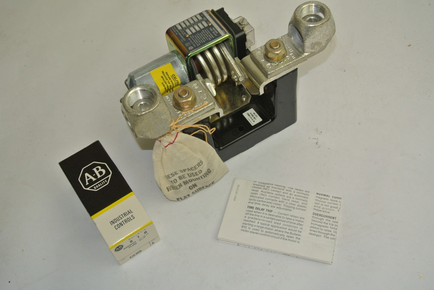 ALLEN-BRADLEY 810-A27BZ - INVERSE TIME CURRENT RELAY - 600V, 320A - NEW SURPLUS