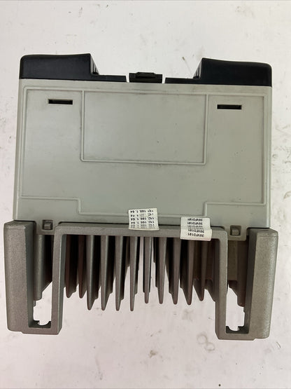 ALLEN BRADLEY 20AD2P1A0AYNANNN SER A FW 2.009 AC DRIVE