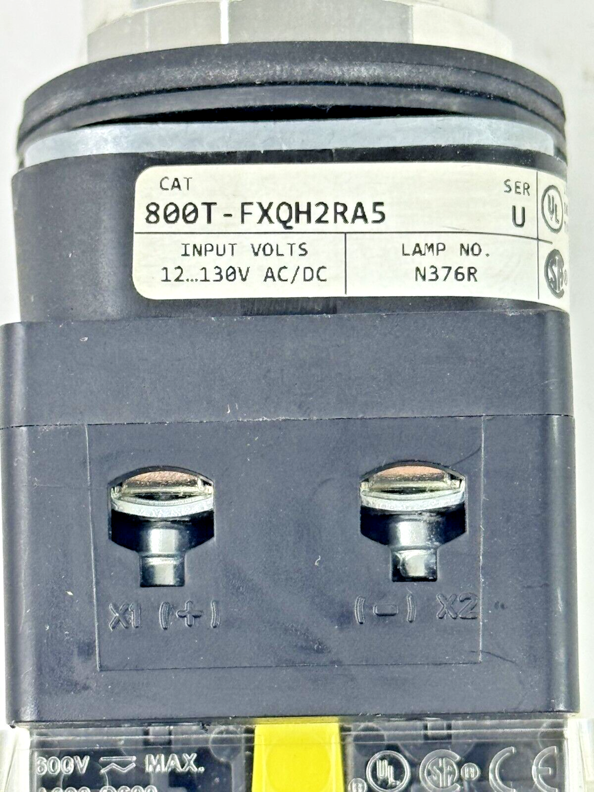 ALLEN-BRADLEY - 800T-FXTQH2RA5 SER. U - RED MUSHROOM PUSH/PULL BUTTON W/ BLOCK