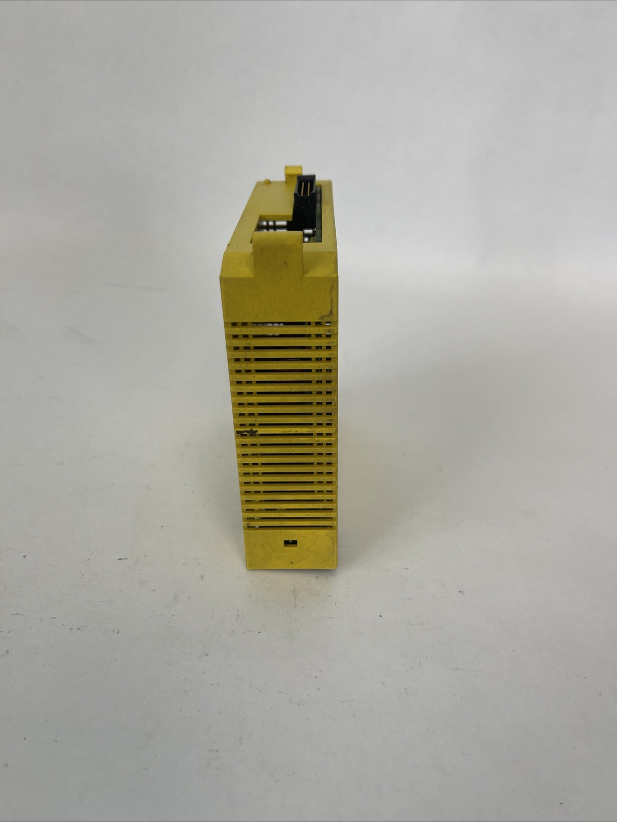 FANUC AIA16G A03B-0807-C107 16PT 115VAC INPUT MODULE I/O MODEL A