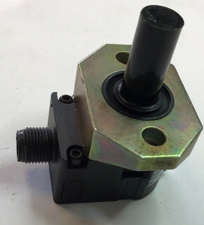 NAMCO CYLINDICATOR EE210-10444 LPR 3000PSI 1.025" PROBE 30VDC SENSOR UNIT